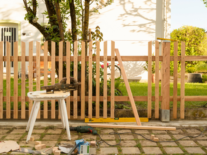 fence repairing services